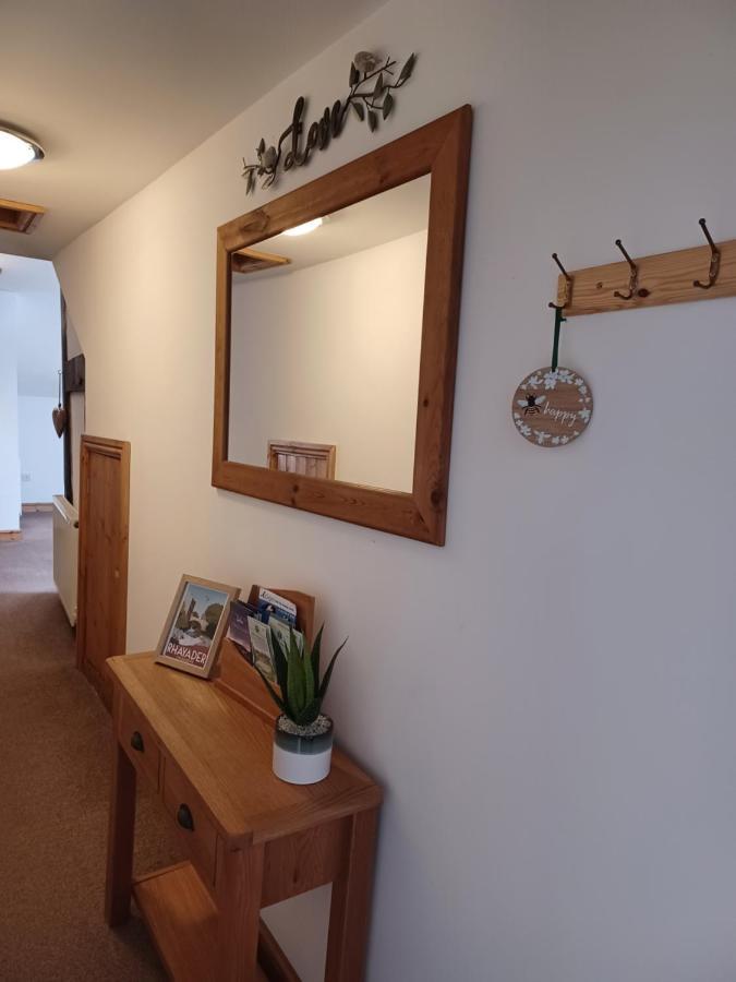 The Bear Bed and Breakfast Rhayader Exteriör bild