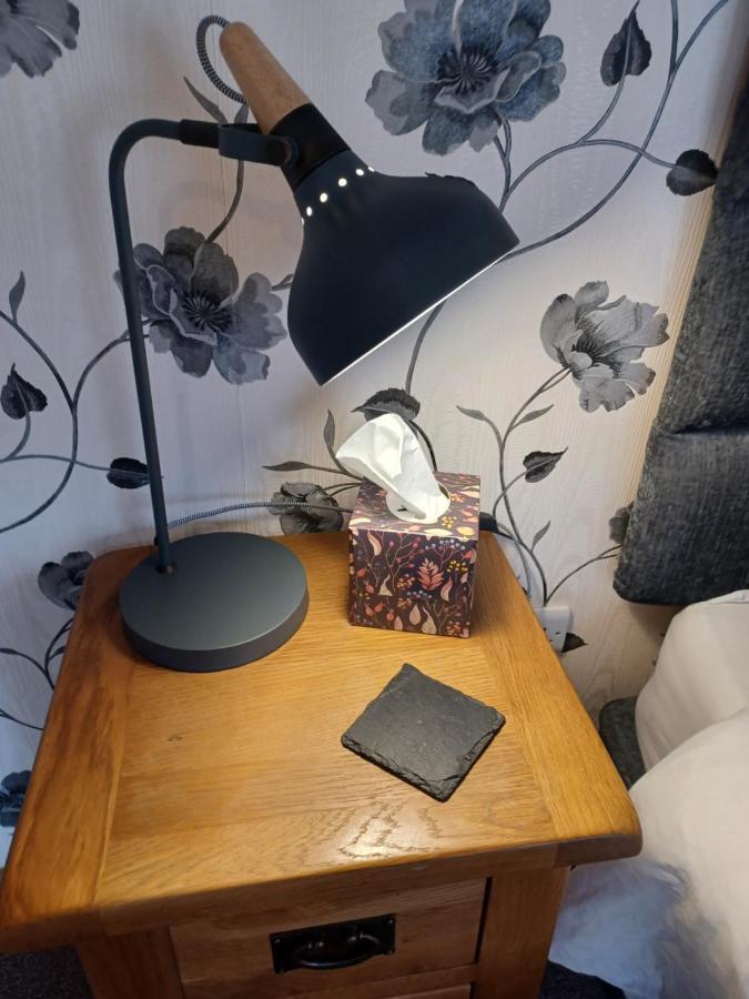 The Bear Bed and Breakfast Rhayader Exteriör bild