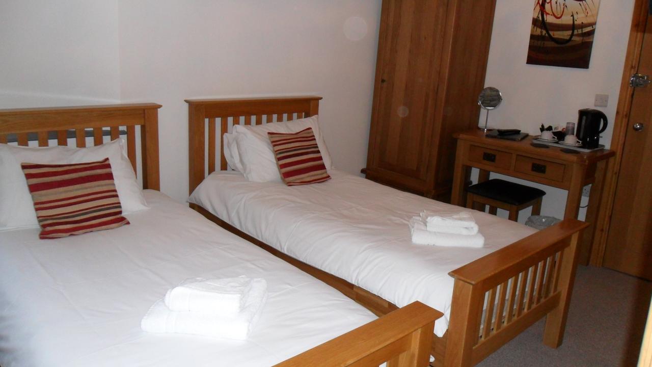 The Bear Bed and Breakfast Rhayader Exteriör bild