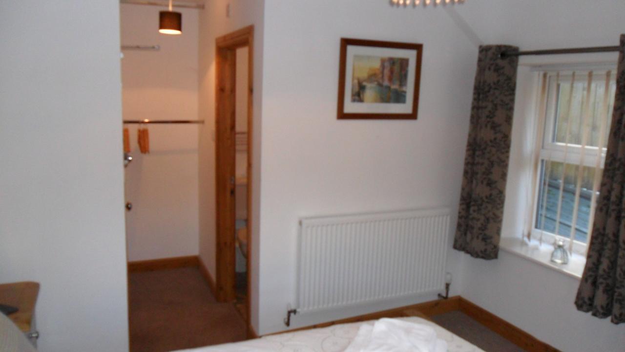 The Bear Bed and Breakfast Rhayader Exteriör bild