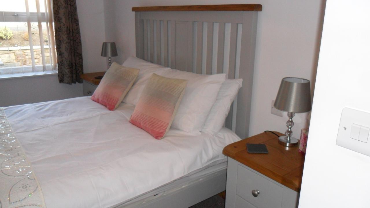 The Bear Bed and Breakfast Rhayader Exteriör bild