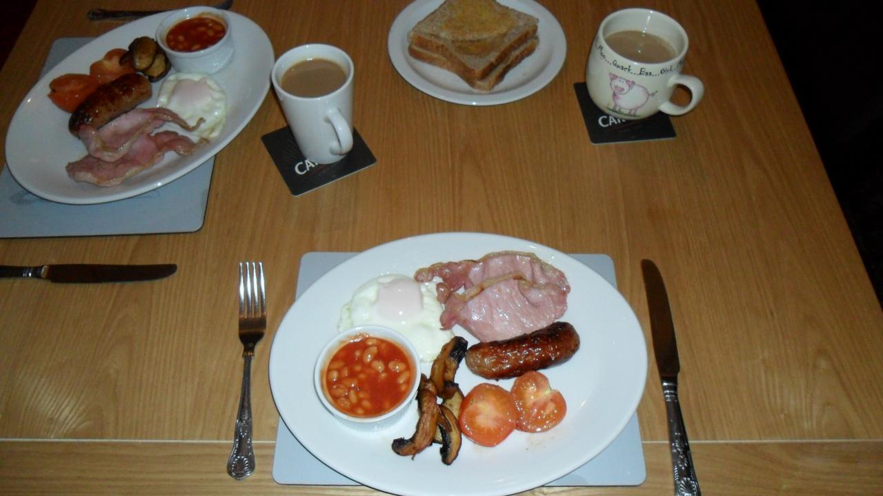 The Bear Bed and Breakfast Rhayader Exteriör bild