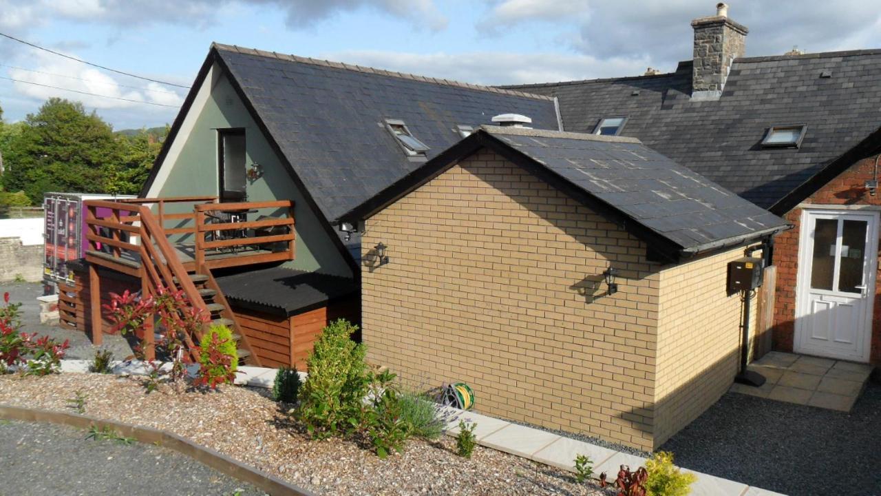 The Bear Bed and Breakfast Rhayader Exteriör bild